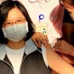 تايوان: إعطاء جرعات ثانية من لقاح “فايزر-بيونتيك” المضاد لفيروس كورونا