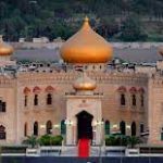 برهم صالح أستقبل قداسة البطريرك مار آوا الثالث رويل في قصر السلام ببغداد